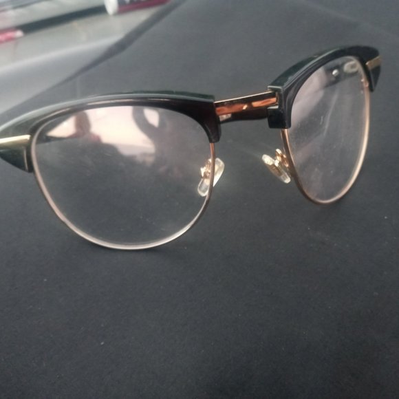 Louis Vuitton In the pocket glasses - Picture 7 of 8